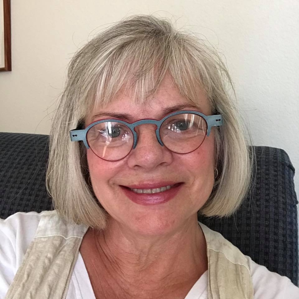 Meet your Posher, Julie